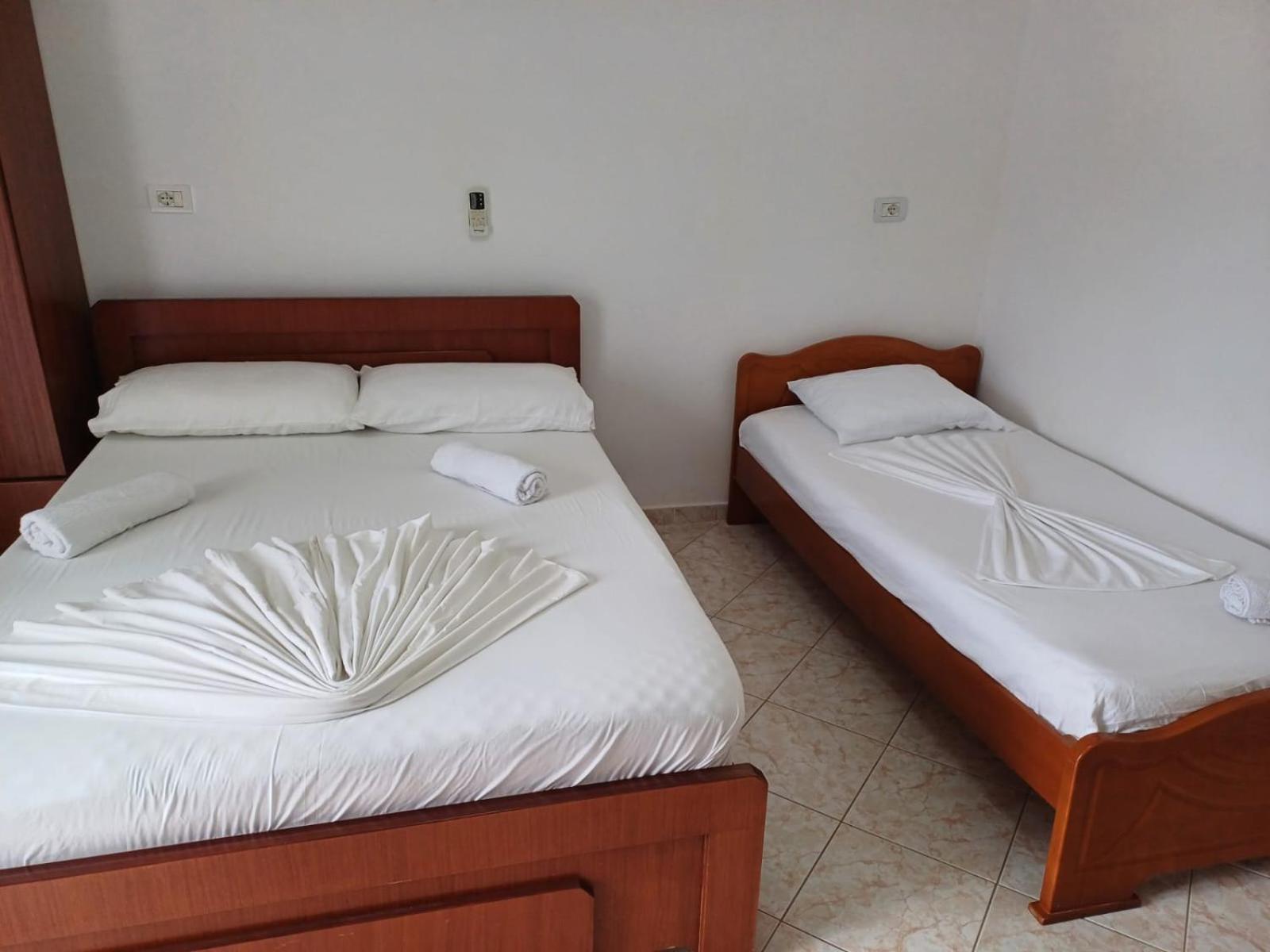 Aparthotel Vila Erjoni *