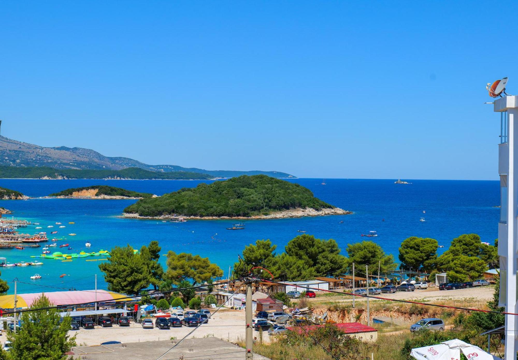 Vila Erjoni *