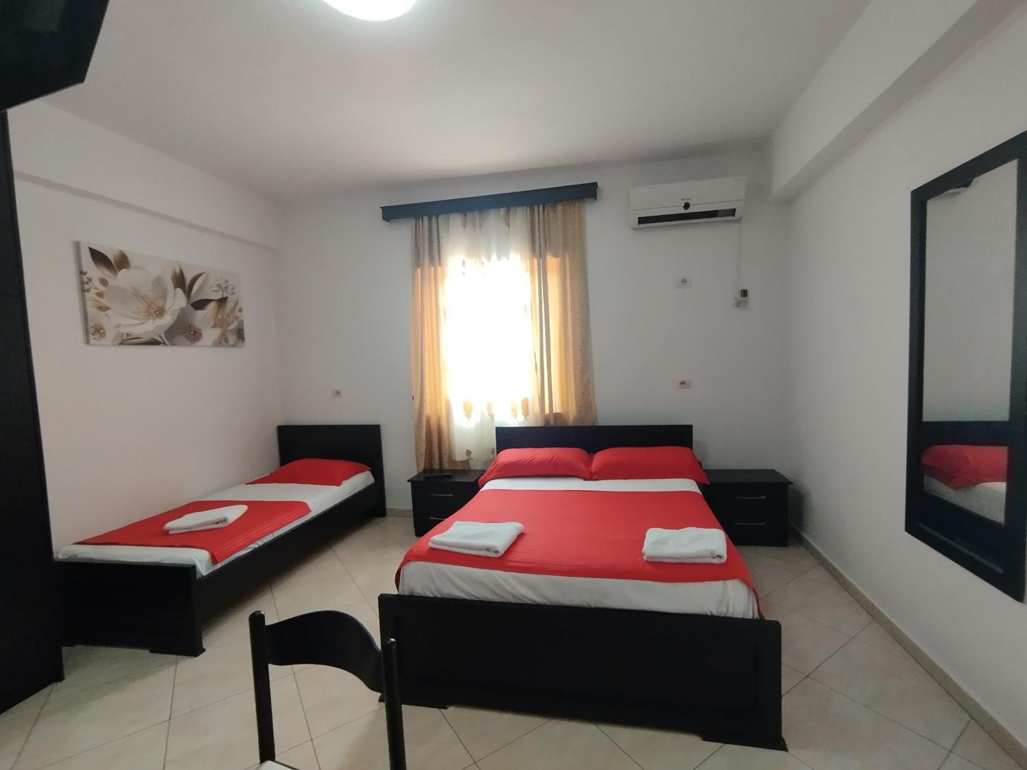 Aparthotel Erjoni