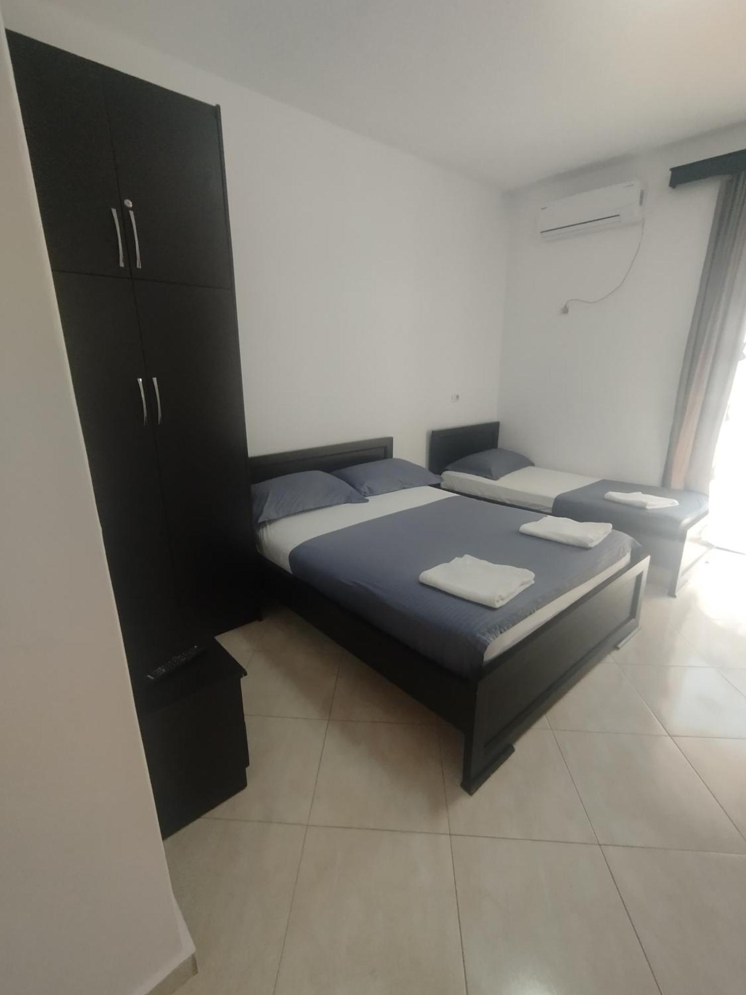 Aparthotel Erjoni