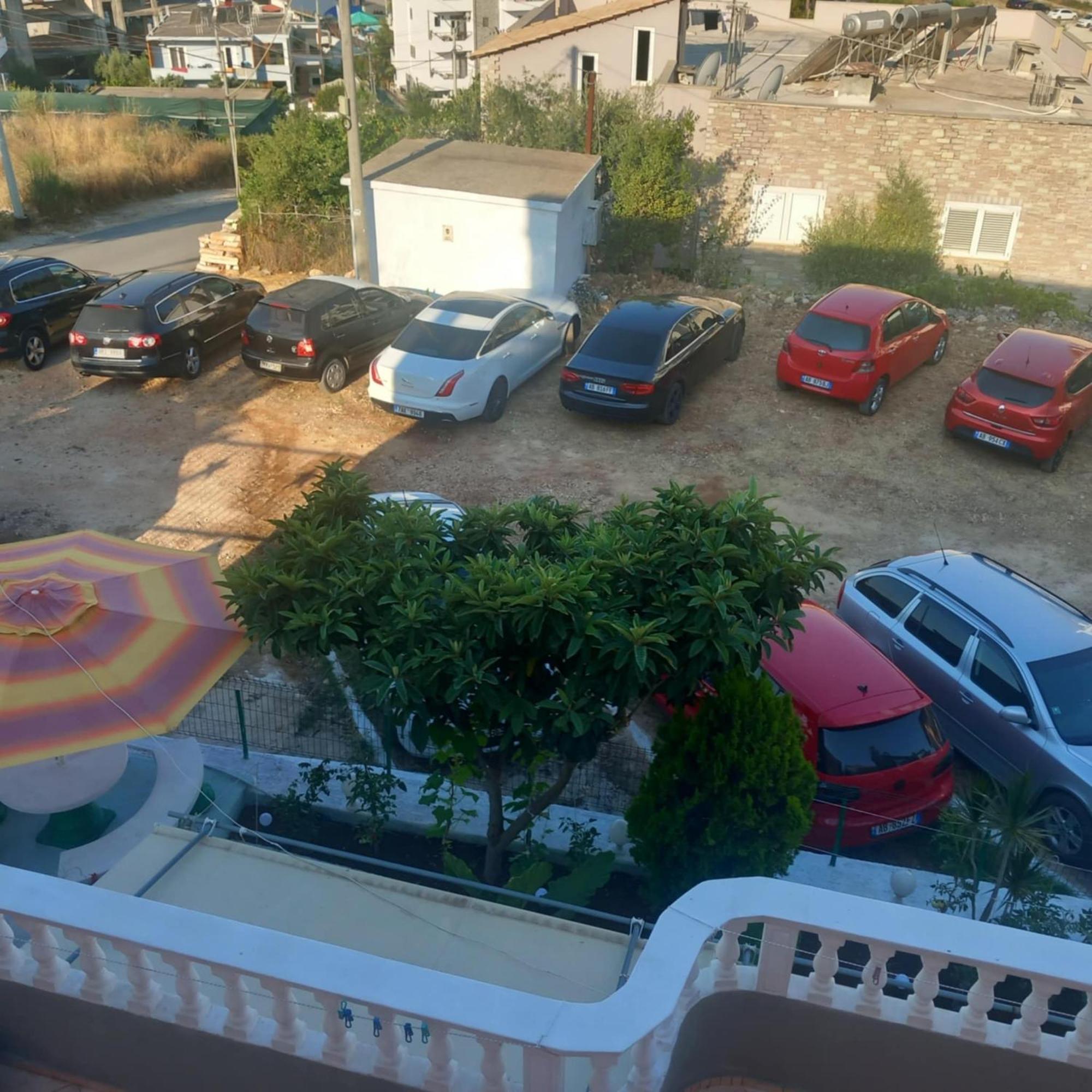 Erjoni Aparthotel *