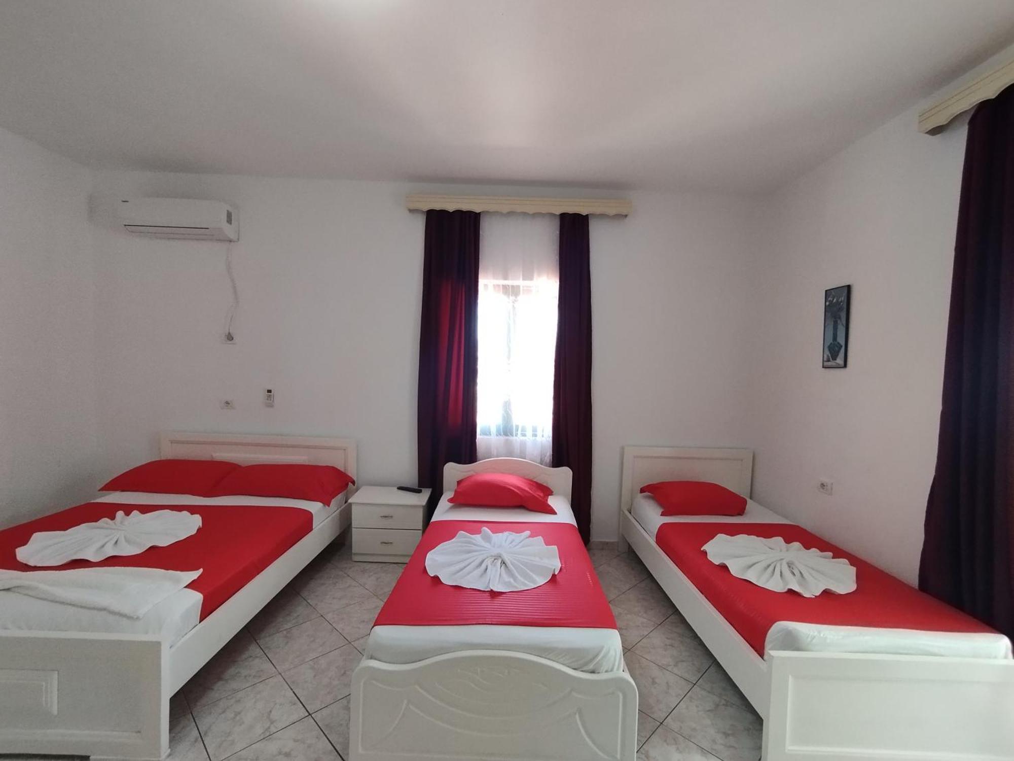 Aparthotel Erjoni